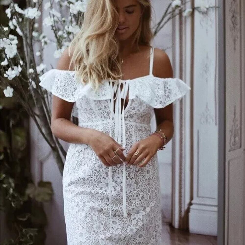 FOR LOVE & LEMONS Rosemary Beige Lined Off Shoulder Lace Dress Size Large